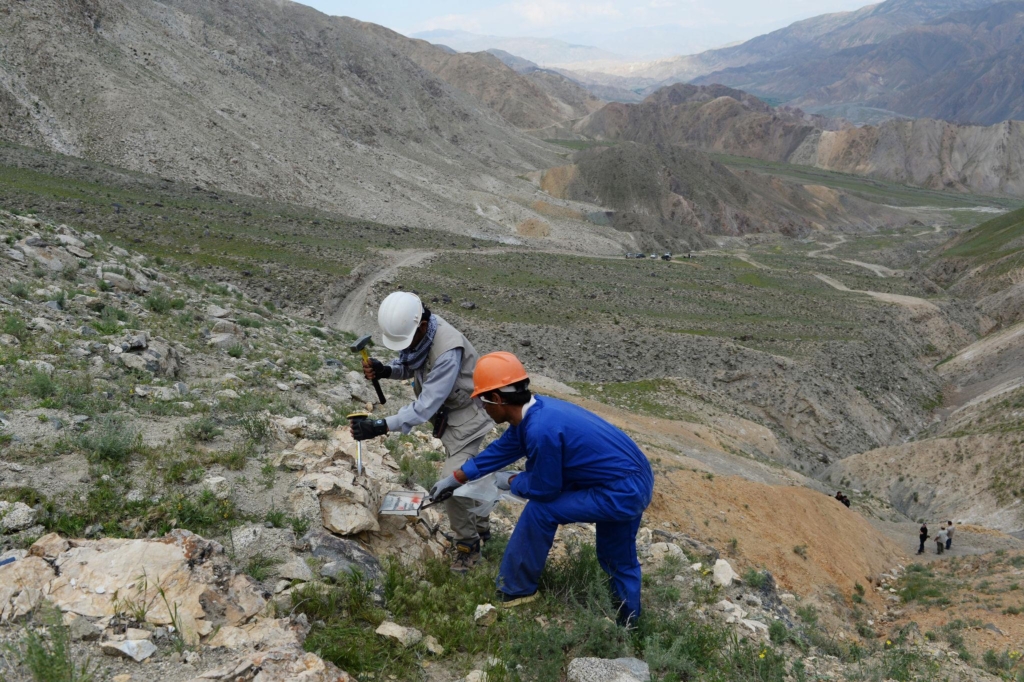سرمایه‌گذاری معدنی ایران افغانستان در معادن سنگ‌آهن و مس
